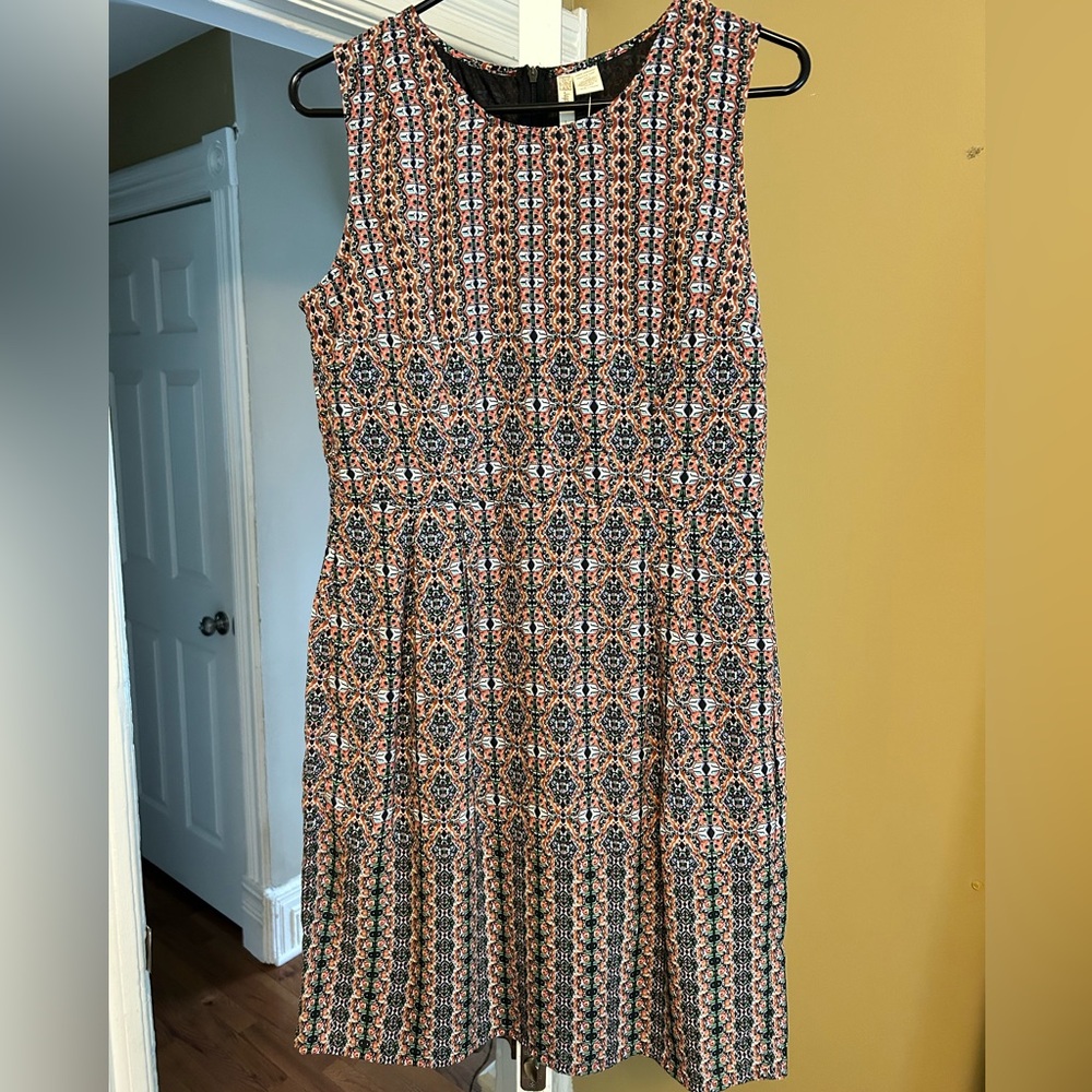 Millie patter dress, size Large.